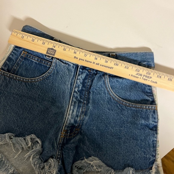 Vintage 90’s Fringe Cut Off Floral Dark Wash High Rise Shorts 7/8 Western - Picture 7 of 9